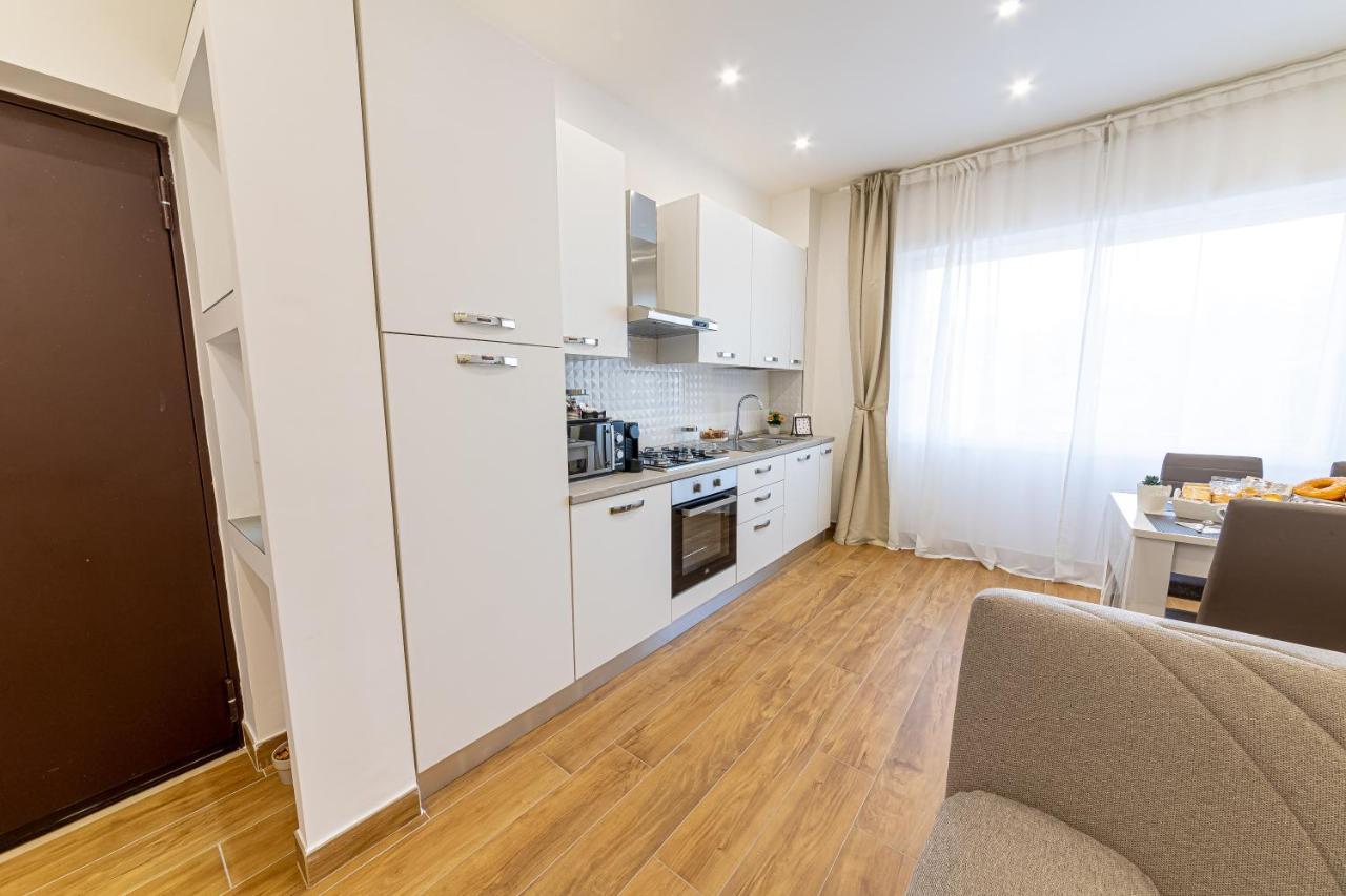 Bed & Breakfast White Gold